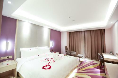Lavande Hotel (Jingdezhen Taoxichuan Creative Square Branch)
