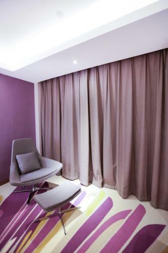 Lavande Hotel (Jingdezhen Taoxichuan Creative Square Branch)