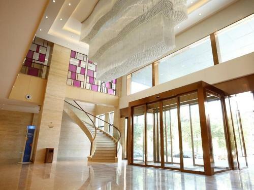 Lavande Hotel Jiujiang Jiujiang College