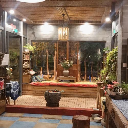 Purple Wood Guesthouse