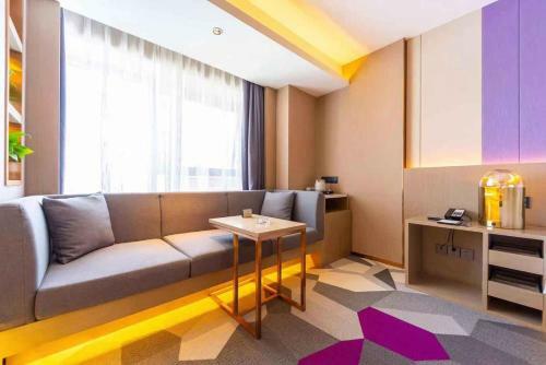 Lavande Hotel Zhonghai Plaza Store