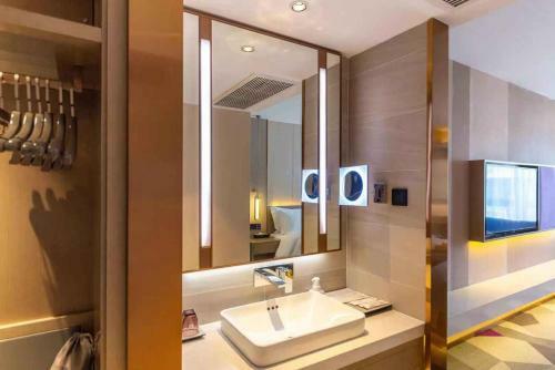 Lavande Hotel Zhonghai Plaza Store