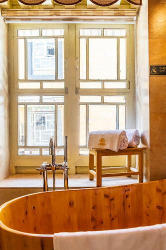 Floral Hotel Lincang Boutique Hotel