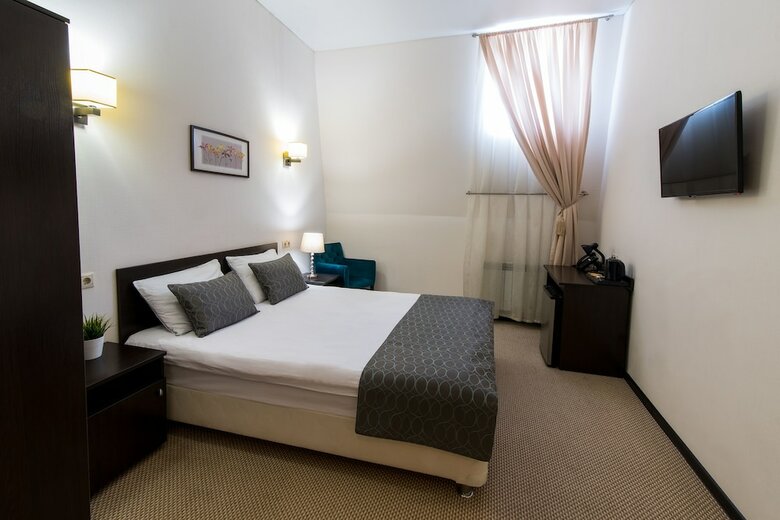 Maksim Gorkiy Hotel