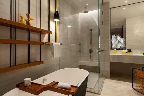 Renaissance Nanning Hotel