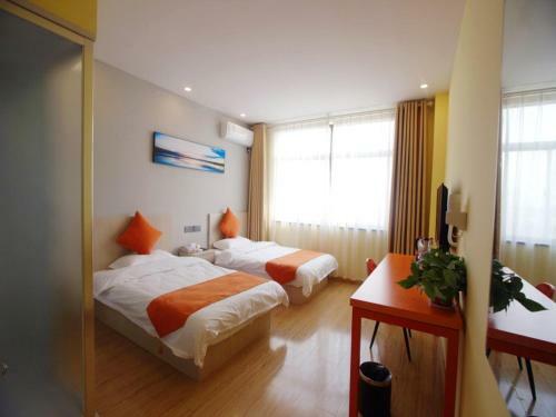 Shell Nanjing City Qixia District Baguazhou Hotel