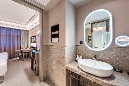 Hotel Mercure Nanjing Downtown