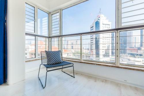 Hotel Qingdao Shinan�wusi Square�