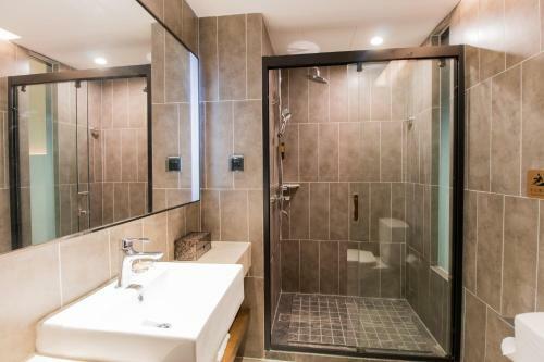 Hotel Yitel Shanghai Middle Ring Road Caobao Road