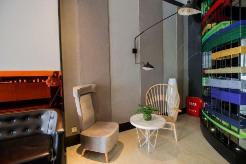Hotel Yitel Shanghai Middle Ring Road Caobao Road
