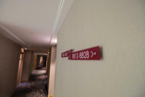 Hotel Yitel Shanghai Middle Ring Road Caobao Road