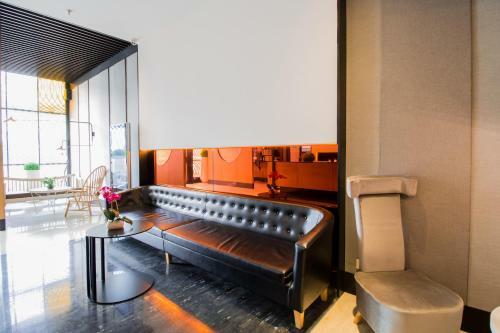 Hotel Yitel Shanghai Middle Ring Road Caobao Road