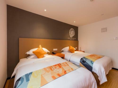 Shell Shanghai Yangpu Districtpingliang Road Binjiang Hotel