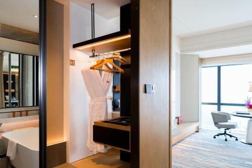 Crowne Plaza Shenzhen Nanshan, An Ihg Hotel