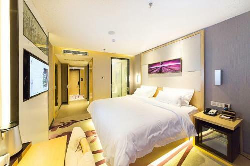 Lavande Hotels Weihai Weigao Square Branch