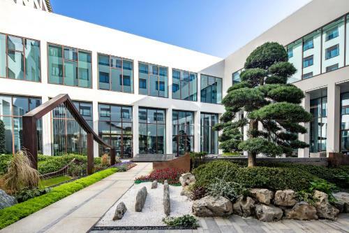 Crowne Plaza Wuzhen, An Ihg Hotel