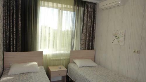 Villa 4 Bedroom Cottage At Sbornaya Str.