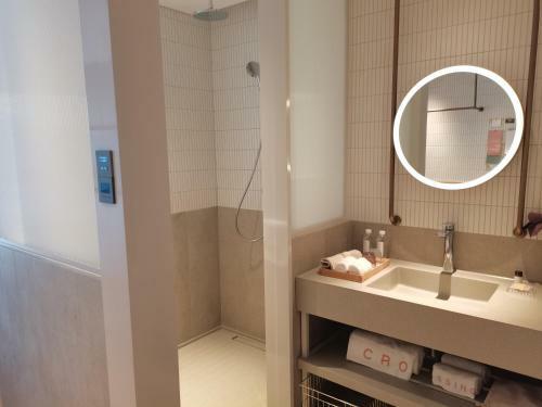Zhengzhou Crossing Hotel