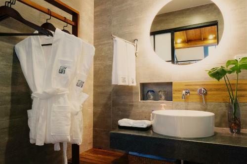 Dali Yeshu Hotel