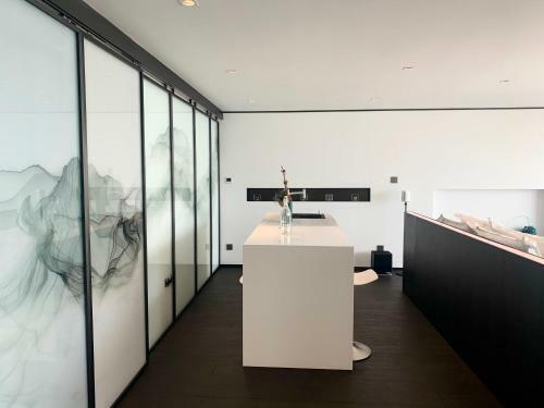 Hotel Mont XIX Full Lake View Luxury Villa