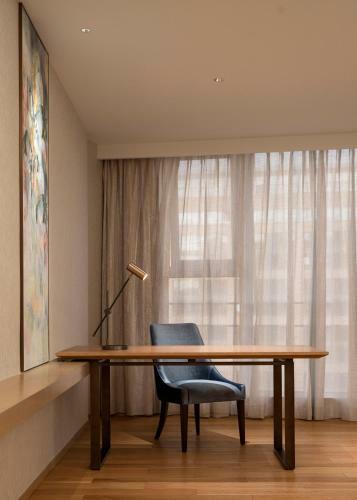 Parkview International Hotel