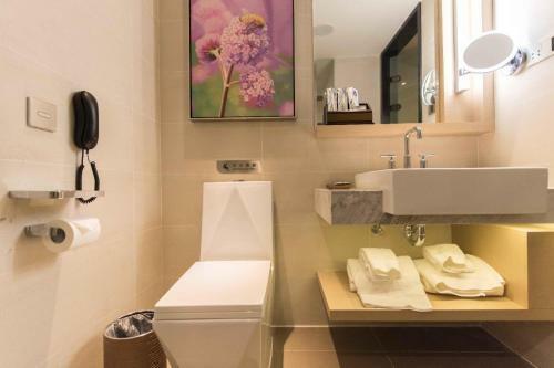 Lavande Hotel Shenzhen Baoan Haiya Binfencheng