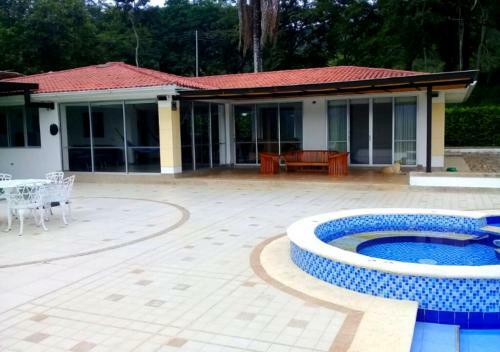 Casa Campestre Con Piscina Privada Anapoima