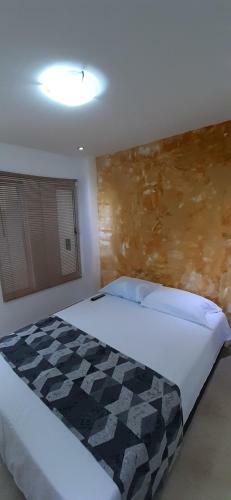 Farallones Apartahotel - Betania