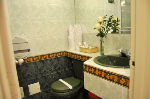 Albergue Hotel Suites Royal
