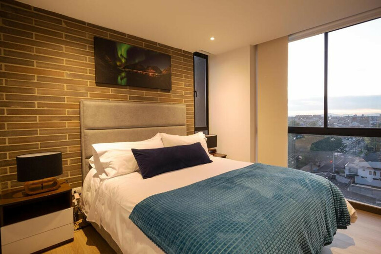 72 Hub Apartments - Pool - Gym - Sauna - Pet Friendly