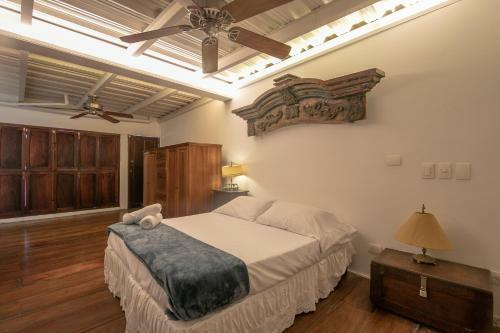 9 Bedroom Apartment With Jacuzzi In Old City