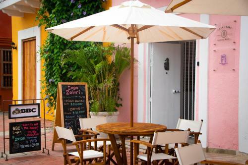 Hotel Casa Zahri Boutique Hostel