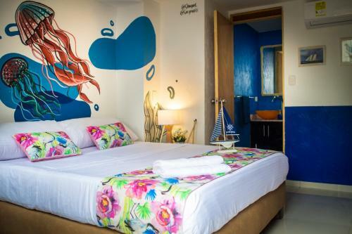 Casa Del Puerto Hostel & Suites