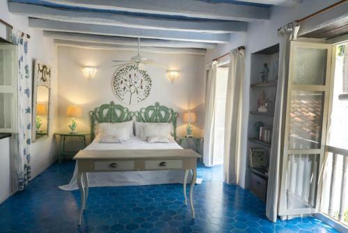 Charming 4br House W/pool In Downtown Near Beaches & Churches