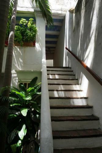Charming 4br House W/pool In Downtown Near Beaches & Churches