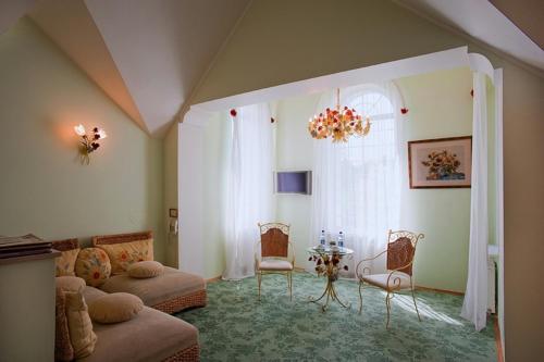Imperial Village Hotel
