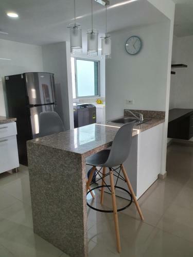 Excelente Apartamento Completo, En La Mejor Zona