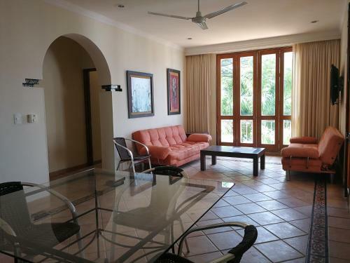 Hotel Pe�on Suites