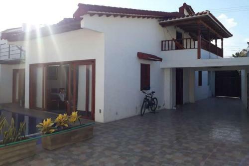 Cuarto Con Ba�o Privado Y Piscina