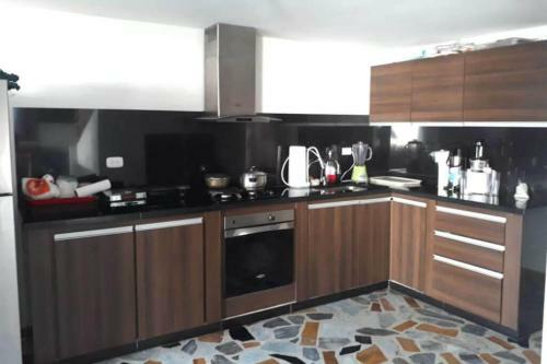 Cuarto Con Ba�o Privado Y Piscina