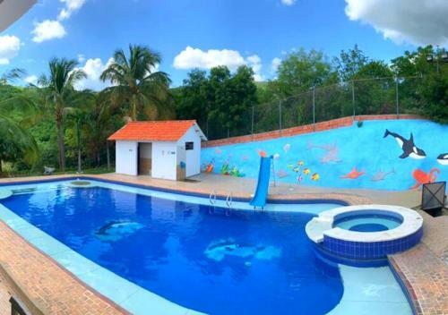 Finca Con Piscina Privada Girardot