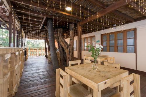 Hostal Parceros Med Hostel