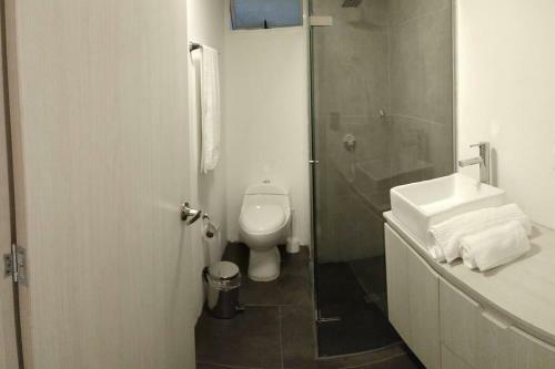 En El Poblado, Espectacular Apartamento Entero Nuevo