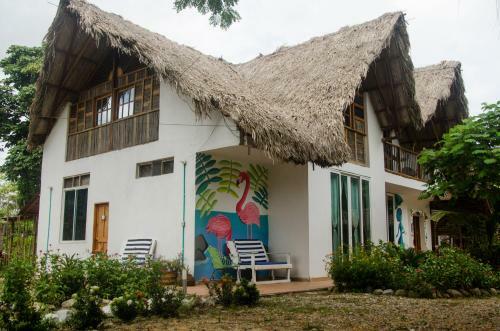 Hostal Kawabonga Hostel Green&pool