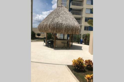 Apartamento C�modo Con Todo Lo Que Necesitas Con Aire Acondicionado !!