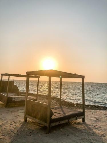 Hotel Sunsets Del Rosario