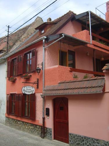 Hostal Pensiunea Podul Minciunilor