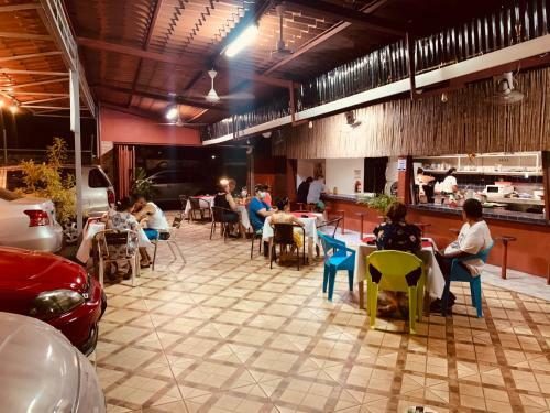 Hostal Hotel Cabinas Jacomar