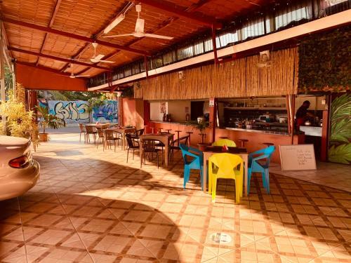 Hostal Hotel Cabinas Jacomar