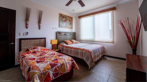 Apartamento The Palms Oceanfront Condo 604